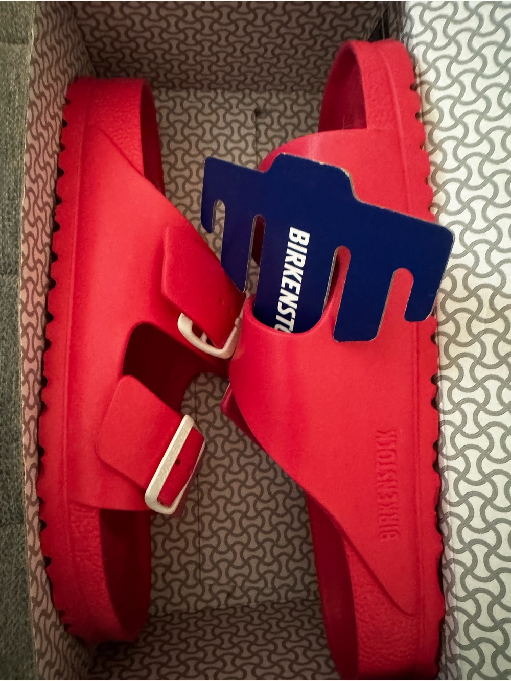 NWT, Birkenstock Arizona EVA coral women’s sandals . Size 9